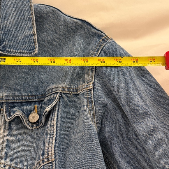 Old Navy Jean Jacket - Picture 5 of 8